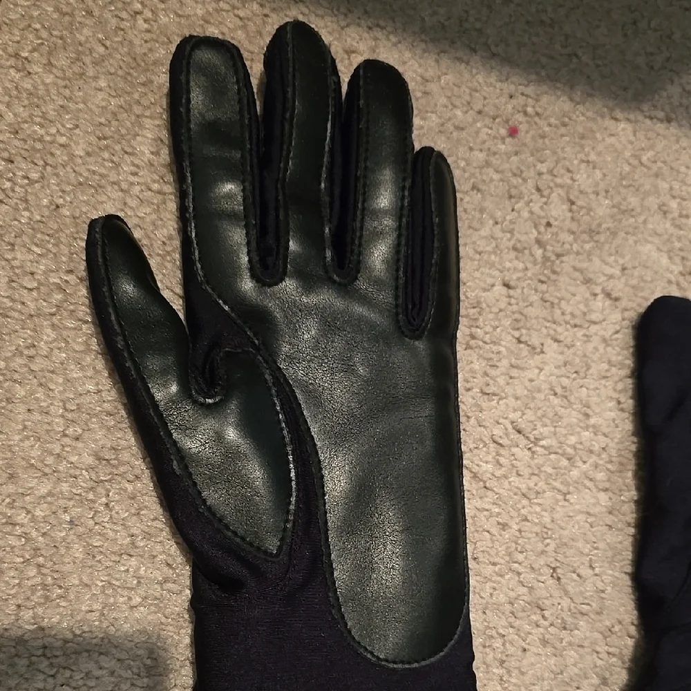 Black Lycra Spandex and Fabric Gloves